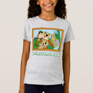 ヨギベアアンドフレンズフレームフォレスト写真 Tシャツ