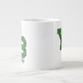 ヨギベアパターン(の模様が)あるバーシティ文字 ジャンボコーヒーマグカップ (正面)