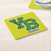 ヨギベアパターン（の模様が）あるバーシティ文字 スクエアペーパーコースター (アングル)