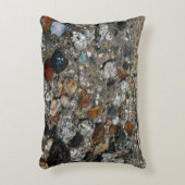 ヨセミテのテナヤ湖の花崗岩の小石 アクセントクッション (正面(垂直))