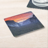 ヨセミテのトンネルの眺め スクエアペーパーコースター (アングル)