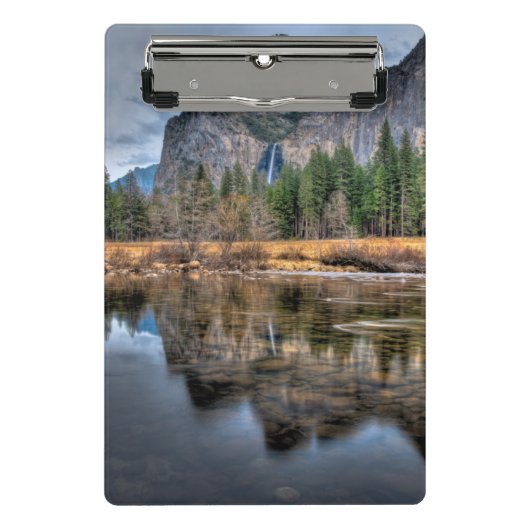 ヨセミテの景色の滝 ミニクリップボード (正面)