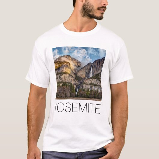 ヨセミテの滝 カリフォルニア州 Tシャツ (正面)