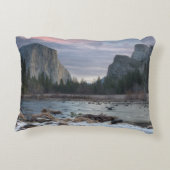 ヨセミテの谷 アクセントクッション (裏面)