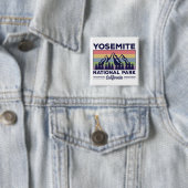 ヨセミテナショナルパークカリフォルニアレトロハイキング 缶バッジ (インサイチュ)