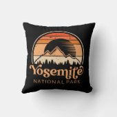 ヨセミテナショナルパークカリフォルニアレトロヴィンテージ クッション (裏面)