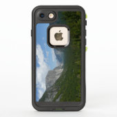 ヨセミテ国立公園のインスピレーションポイント LifeProof iPhoneケース (裏面)