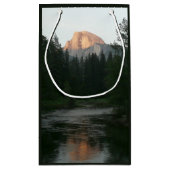 ヨセミテ国立公園のハーフドームサンセット スモールペーパーバッグ (裏面)