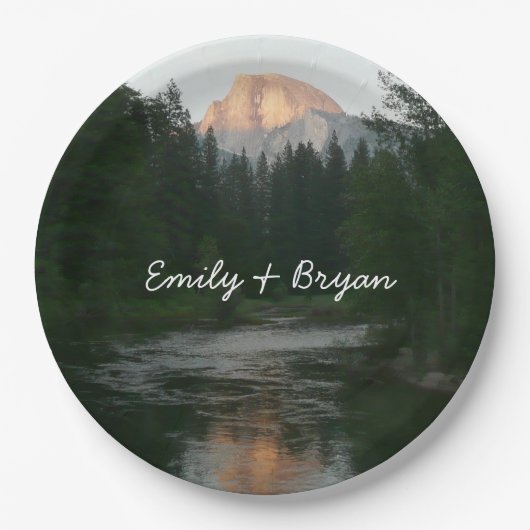ヨセミテ国立公園のハーフドームサンセット ペーパープレート (正面)