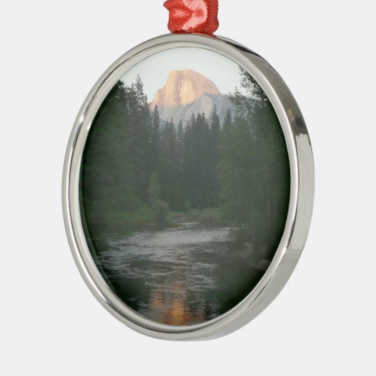 ヨセミテ国立公園のハーフドームサンセット メタルオーナメント (左)