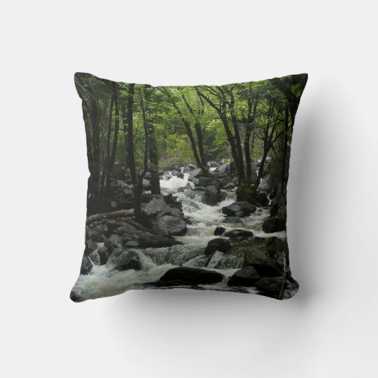 ヨセミテ国立公園のブリダルヴェイルクリーク クッション (裏面)