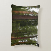 ヨセミテ国立公園のマリポサグローブ アクセントクッション (裏面(縦))