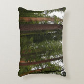 ヨセミテ国立公園のマリポサグローブ アクセントクッション (正面(垂直))