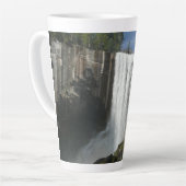 ヨセミテ国立公園のヴェルナル滝I カフェラテマグ (左アングル)