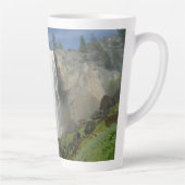 ヨセミテ国立公園のヴェルナル滝I カフェラテマグ (右)