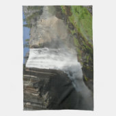 ヨセミテ国立公園のヴェルナル滝I キッチンタオル (縦)