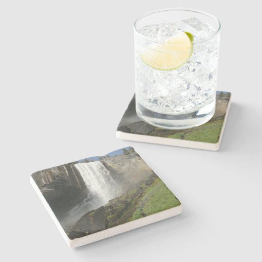 ヨセミテ国立公園のヴェルナル滝I ストーンコースター (横)