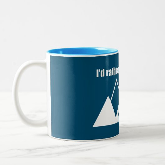 ヨセミテ国立公園の山にいるほうがいい ツートーンマグカップ (左)