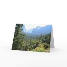 ヨセミテ国立公園の景観写真。