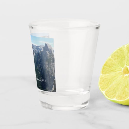 ヨセミテ国立公園の氷河からの眺め ショットグラス (右)