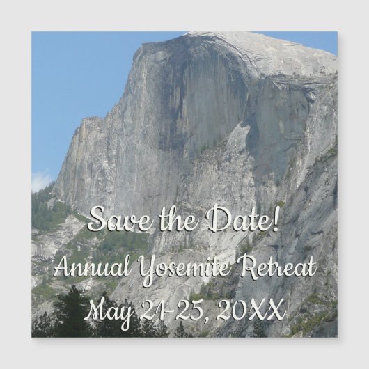 ヨセミテ国立公園の片側からハーフドーム (正面)