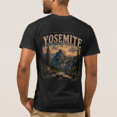 ヨセミテ国立公園ビンテージ マウンテングラフィックT- Tシャツ (裏面)