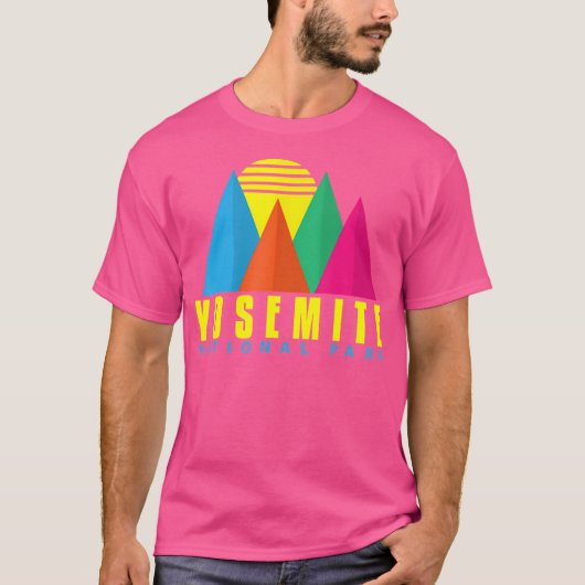ヨセミテ国立公園 – カリフォルニア土産ハイキング Tシャツ (正面)