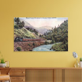 ヨセミテ渓谷に入る列車の景色 キャンバスプリント (インサイチュ (リビング))