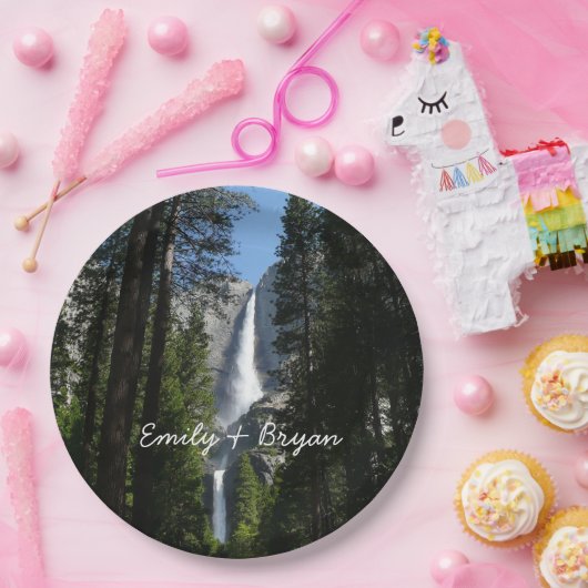 ヨセミテ滝と森の風景写真 ペーパープレート (パーティー)