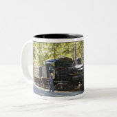 ヨセミテMt.の砂糖のマツRR ツートーンマグカップ (正面左)