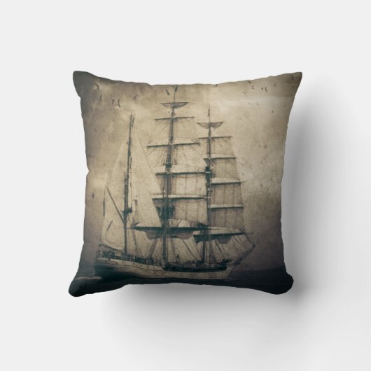 ヨットを航海する航海のな海の海のヴィンテージ クッション (裏面)