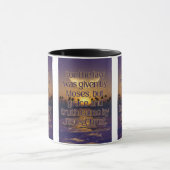 ヨハネ1:17 KJV聖書の詩Pic Two-Tone マグカップ (中央)