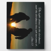 ヨハネ1:5光は暗闇の中で輝き、 フォトプラーク (正面)