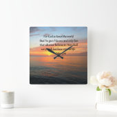 ヨハネ3:16日の出の海写真 スクエア壁時計 (ホーム)