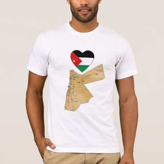 ヨルダンの旗のハートおよび地図のTシャツ Tシャツ (正面)