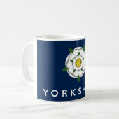 ヨークシャの地域のイギリスのイギリスの旗の文字の名前 コーヒーマグカップ (正面左)