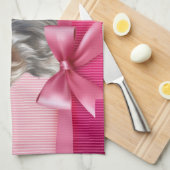 ヨークシャテリアのピンクのプリンセスのヨークシャーテリアの小犬 キッチンタオル (四つ折り)