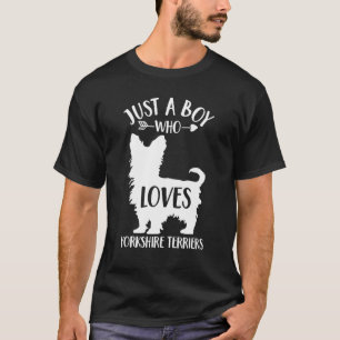ヨークシャーのテリアを愛する少年に過ぎない犬 Tシャツ