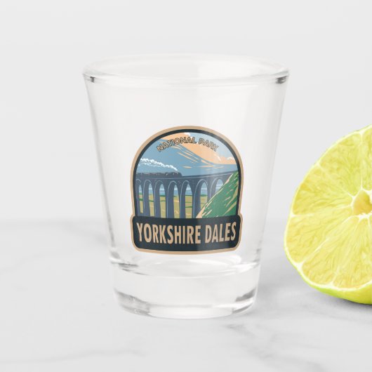 ヨークシャーダレスナショナルパークイングランドヴィンテージ ショットグラス (正面)