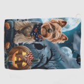 ヨークシャーテリアのハロウィンスポーキー ゴルフタオル (横)