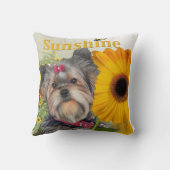 ヨークシャーテリアのヒマワリはPetVenturesUSによって蜂をブンブンいう音、 クッション (裏面)