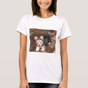 ヨークシャーテリアの子犬 Tシャツ