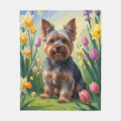 ヨークシャーテリアの犬 春の花の絵 フリースブランケット (正面)