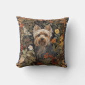 ヨークシャーテリアまたはシルキーのテリアかわいい犬の花の庭 クッション (正面)