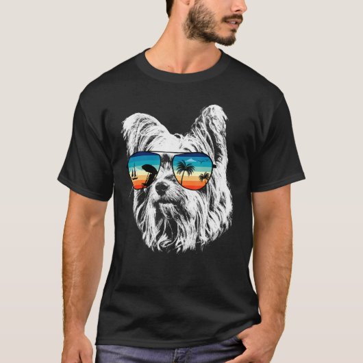 ヨークシャーテリアウィズグラスサングラスサングラスレトロSt Tシャツ (正面)