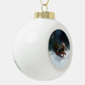 ヨークシャーテリアクリスマスの雪の冬 セラミックボールオーナメント (左)