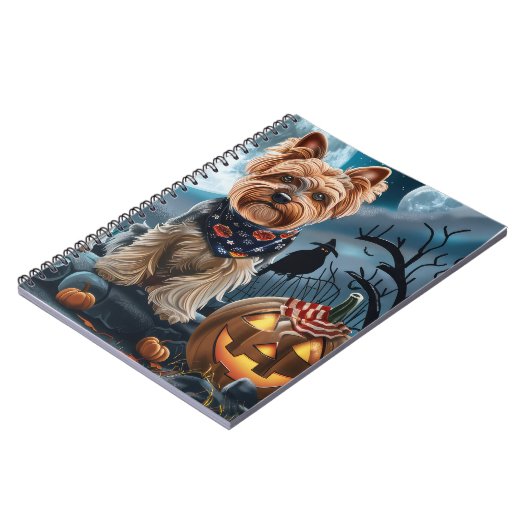 ヨークシャーテリアハロウィン不気味 ノートブック (左側)