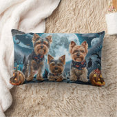 ヨークシャーテリアハロウィン不気味 ランバークッション (ブランケット)