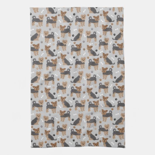 ヨークシャーテリアポーズアンドボーンズヨークシャーテリア犬 キッチンタオル (縦)