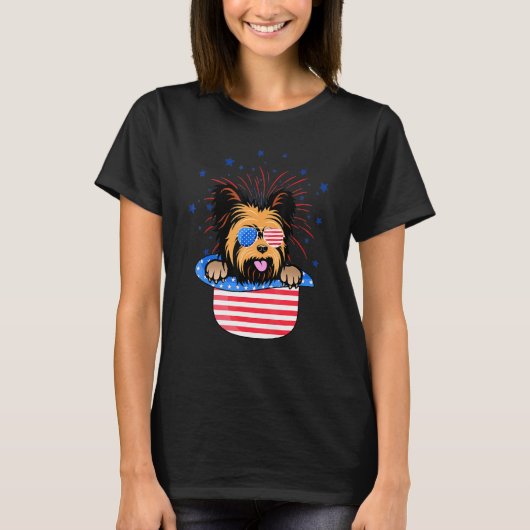 ヨークシャーテリアヨークシャー犬アメリカ国旗の愛国心 Tシャツ (正面)